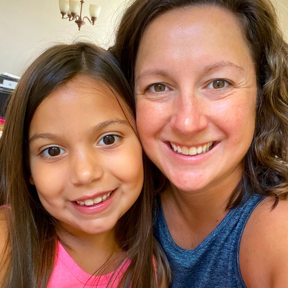 Meet your Posher, Meredith - Picture 4 of 7